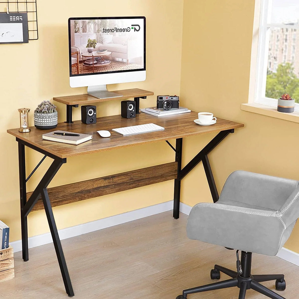 47-inch Home Office Computer Desk with Moveable Top Shelf Z460767