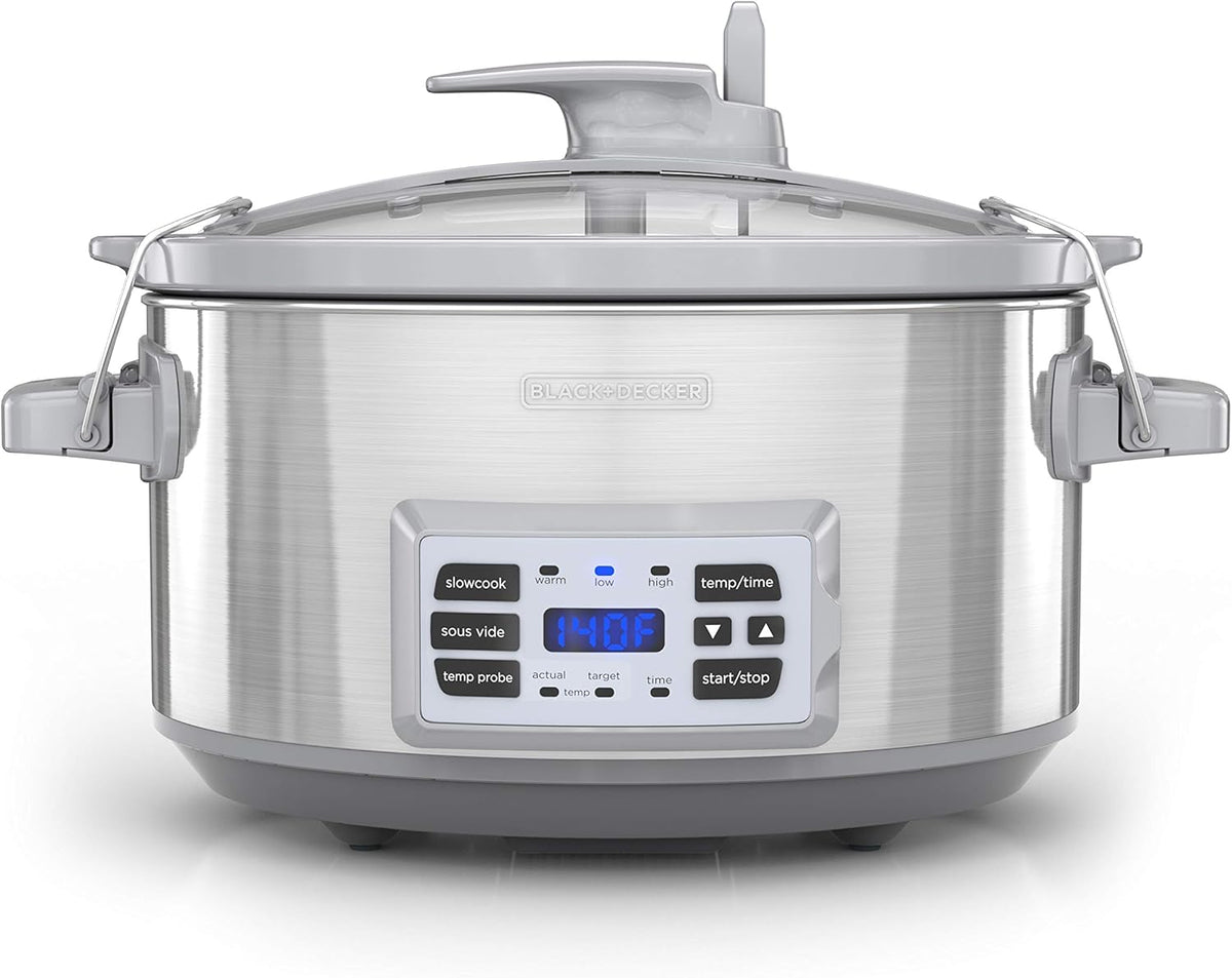 7-Quart Digital Slow Cooker with Locking Lid C77132