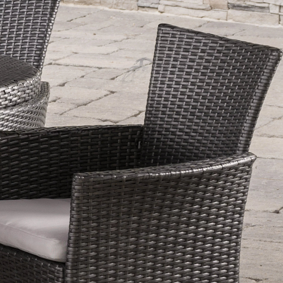7 Piece Wicker Oval Dining Set with Cushions Z48412