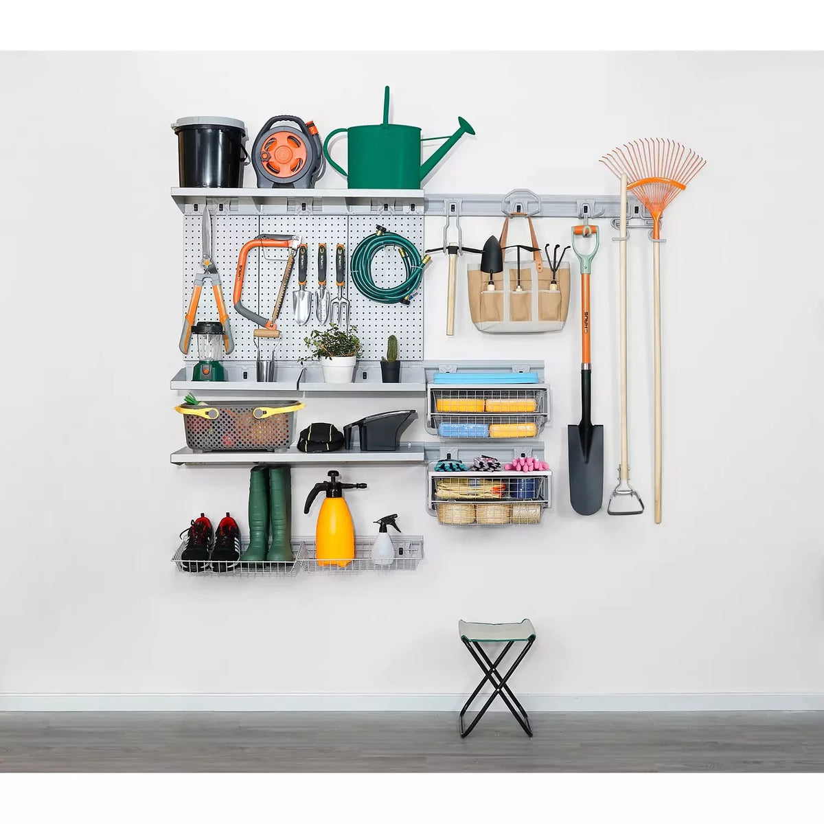 59 Piece Garage Organization System Kit D179