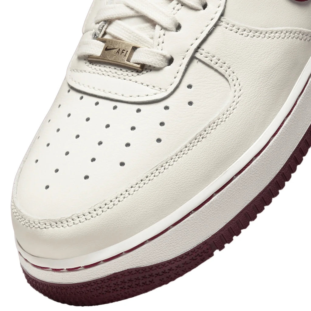 Sail Dark Beetroot Men's Nike Air Force 1 '07 Craft A54545