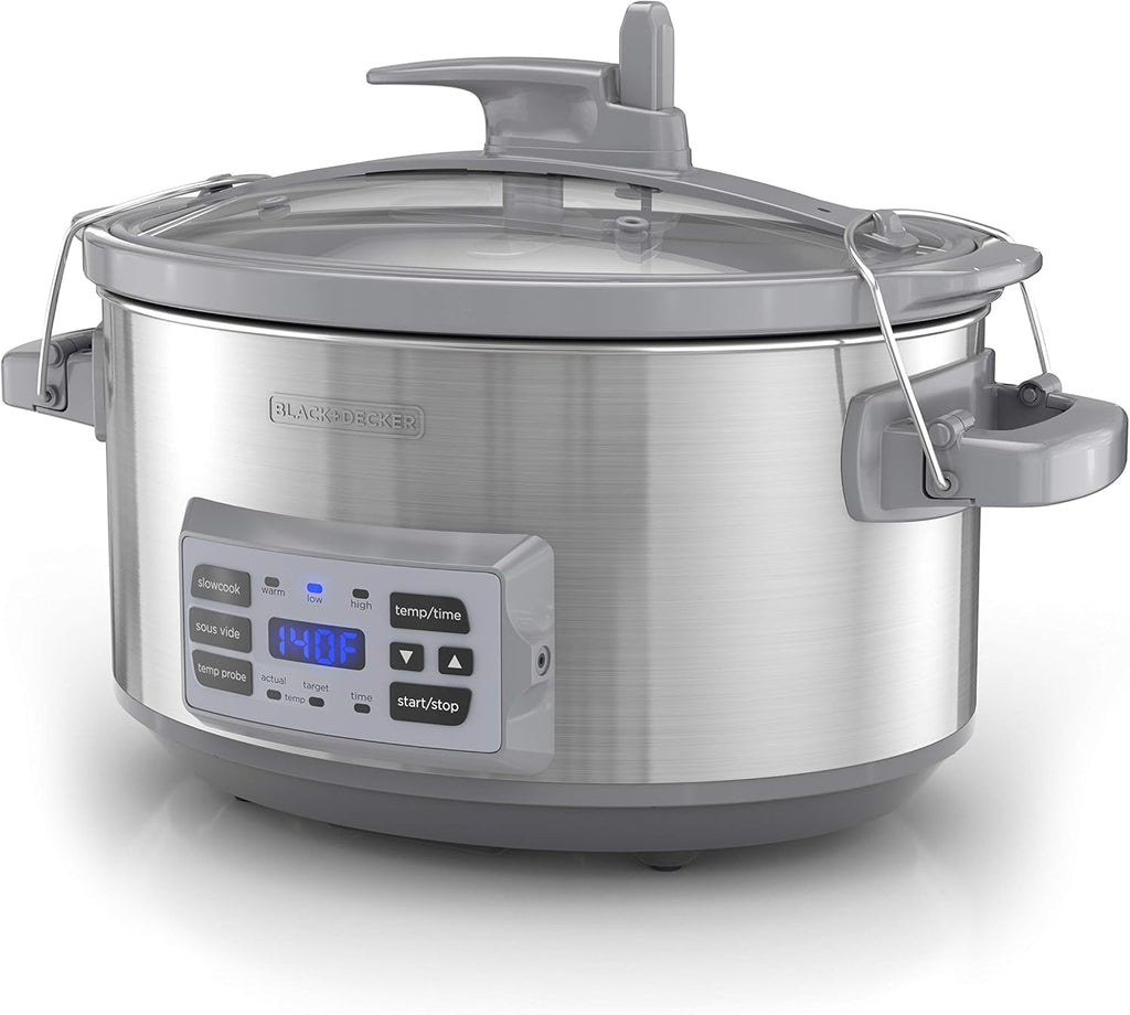 7-Quart Digital Slow Cooker with Locking Lid C77132