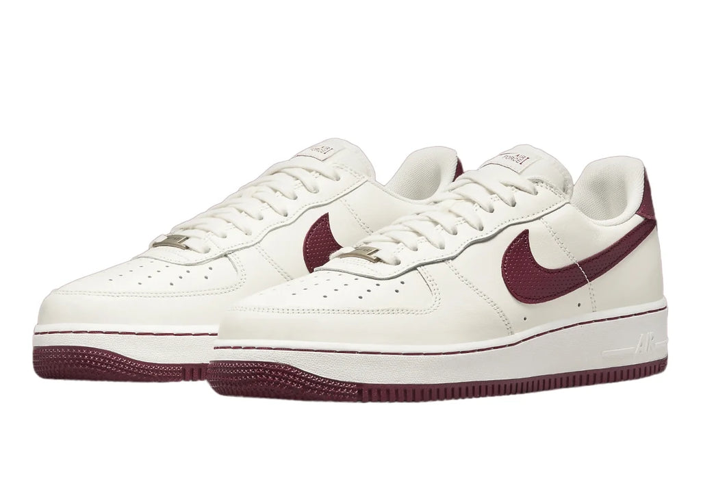 Sail Dark Beetroot Men's Nike Air Force 1 '07 Craft A54545