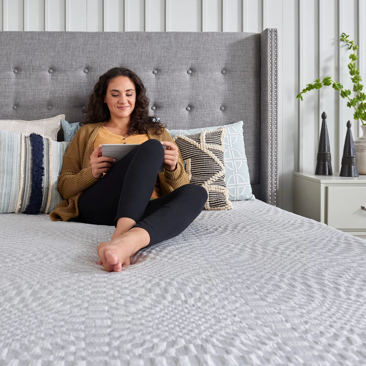 10 Inch Hybrid Queen Mattress R6063
