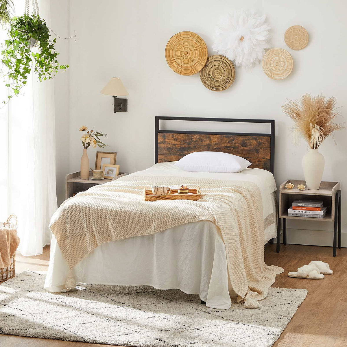 Twin Size Metal Bed Frame with Headboard A115548